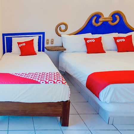 Hotel Isis Zihuatanejo Bagian luar foto