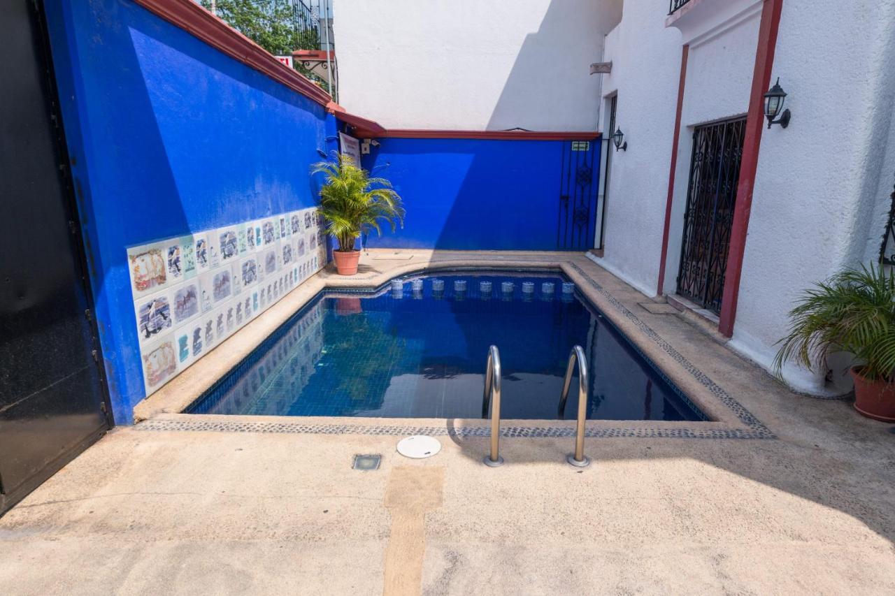 Hotel Isis Zihuatanejo Bagian luar foto