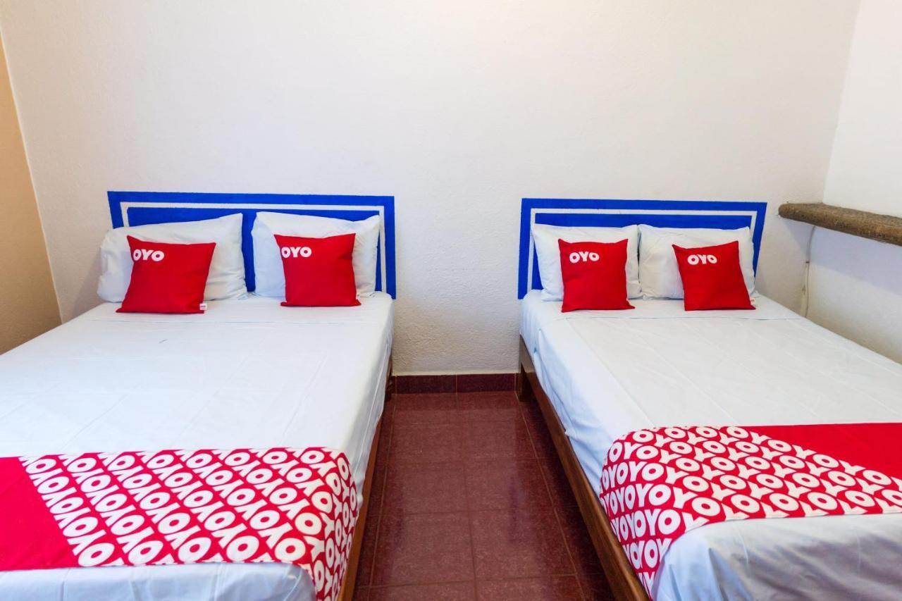 Hotel Isis Zihuatanejo Bagian luar foto