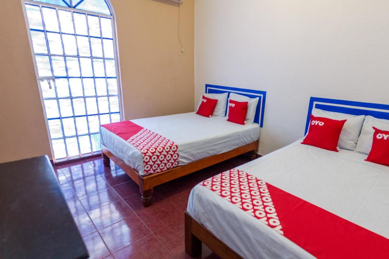 Hotel Isis Zihuatanejo Bagian luar foto
