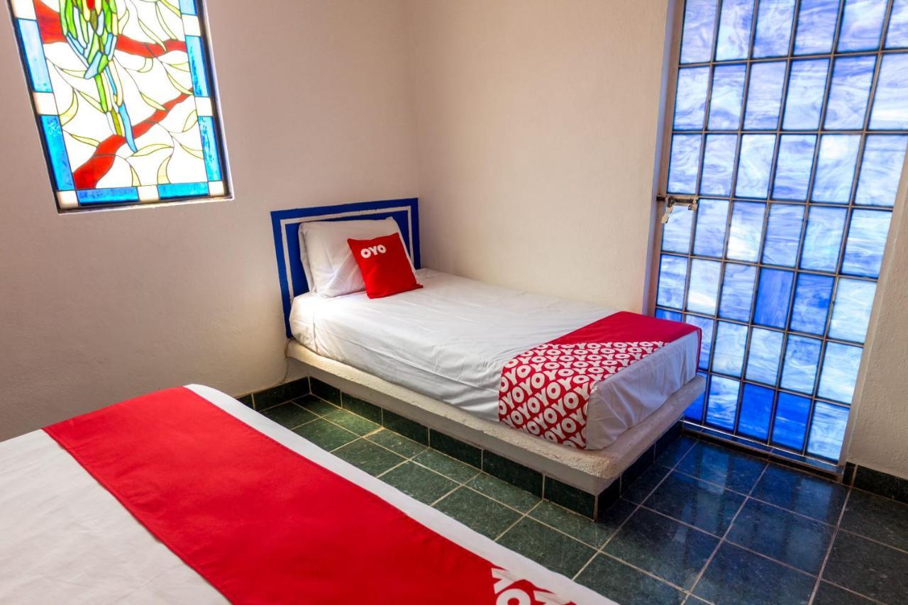 Hotel Isis Zihuatanejo Bagian luar foto