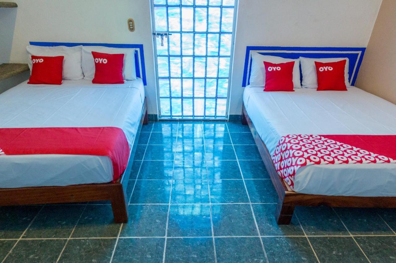 Hotel Isis Zihuatanejo Bagian luar foto