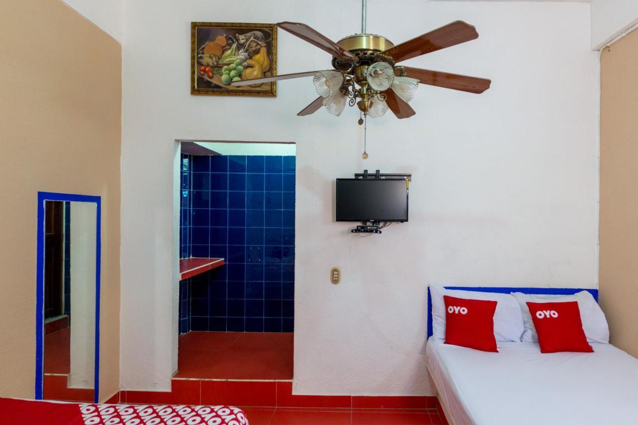 Hotel Isis Zihuatanejo Bagian luar foto